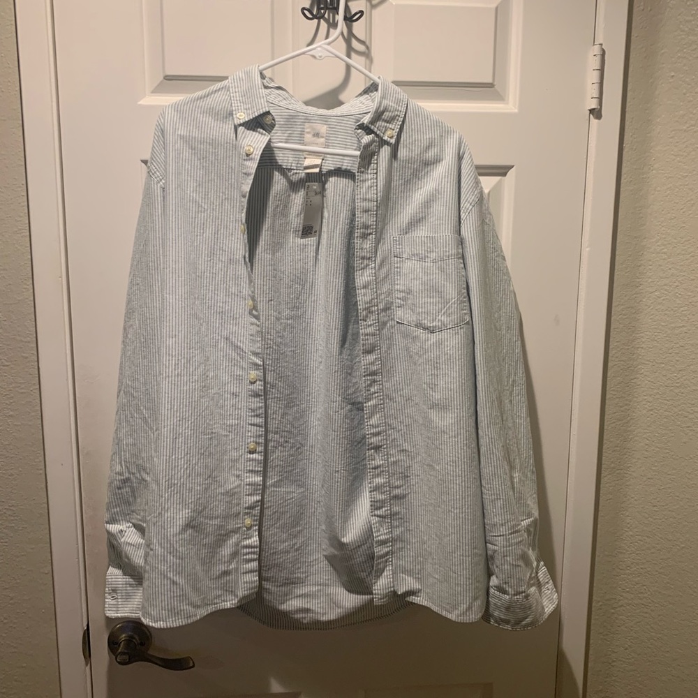 NWT H&M Button Down Shirt Mens Medium